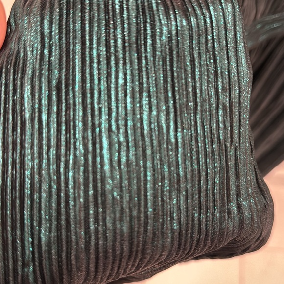 Dress the Population Holly Dress Emerald Green - Picture 7 of 7